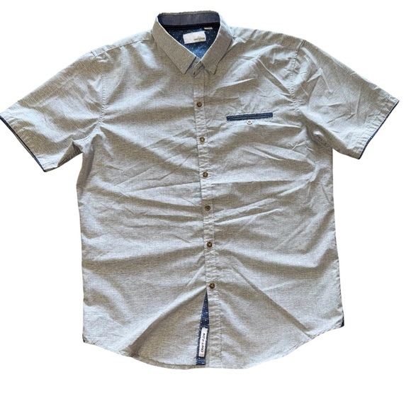 Craft & Flow Men’s Large Light Gray Navy Trim Short Sleeve Button-Up Shirt - Picture 2 of 6